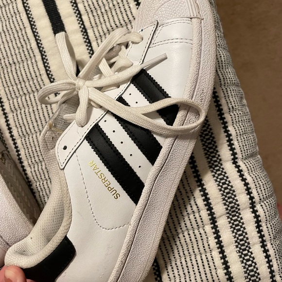 Adidas superstars - Picture 2 of 4